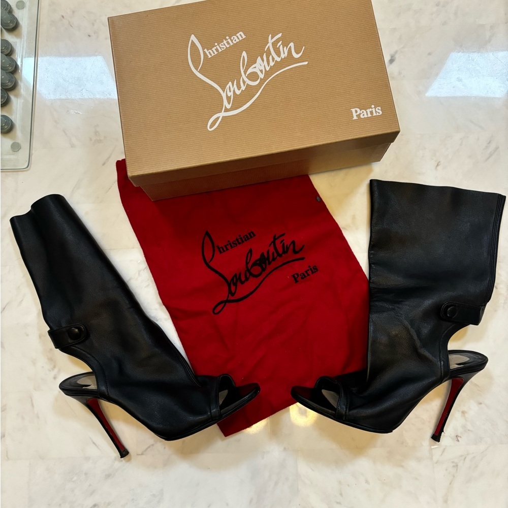 Christian Louboutin peep toe lamb skin soft black leather 36.5 booties